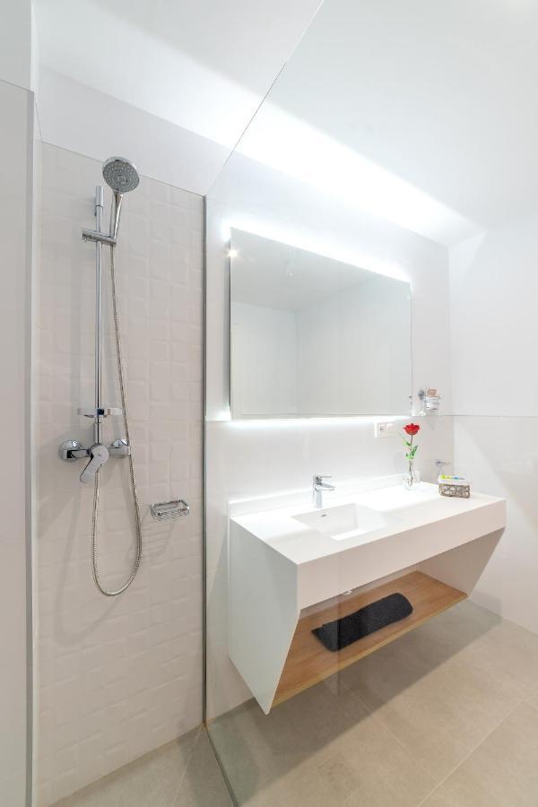 Apartamentos Turisticos Torres De Santiago Úbeda Buitenkant foto